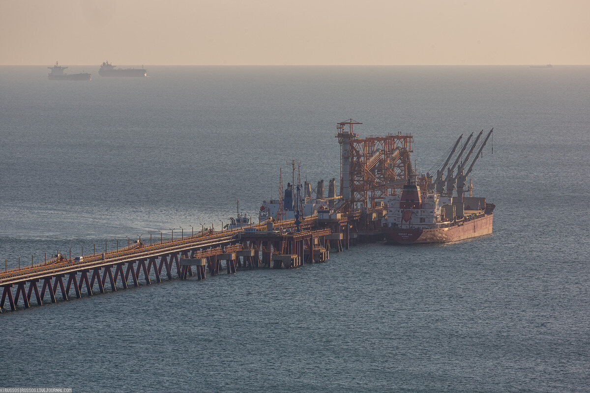 Тамань элеватор. Зткт тамань. Порт тамань зткт. Зерновой терминал тамань. Порт тамань зерновой терминал.