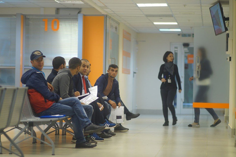 Twitter.com Власти решили навести порядок в миграционной политике  