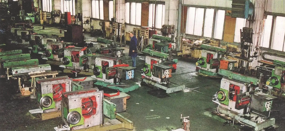 Участок сборки станков нашего завода