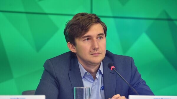    Гроссмейстер Сергей Карякин во время пресс-конференции в мультимедийном пресс-центре МИА "Россия сегодня" в Москве. 5 декабря 2016© РИА Новости / Алексей Куденко