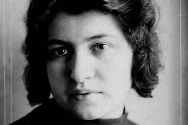 Дора Диамант