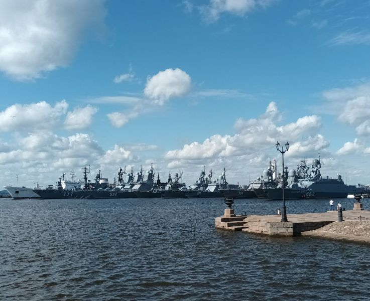 Военно-морской парад 2022 г. в условиях санкций Запада: справимся, но в чём будут отличия?