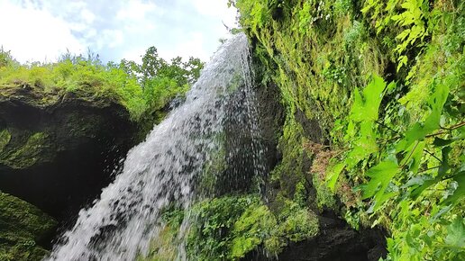 Водопад Девичьи косы остров Итуруп