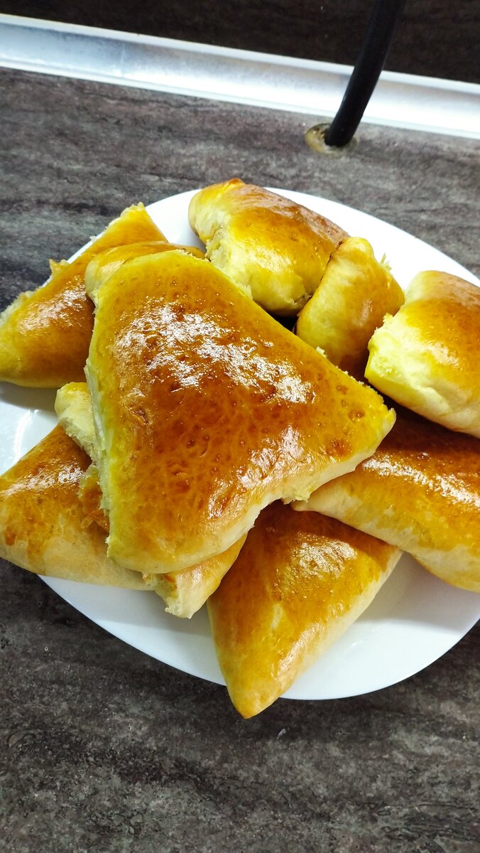 Пирожки с капустой. 