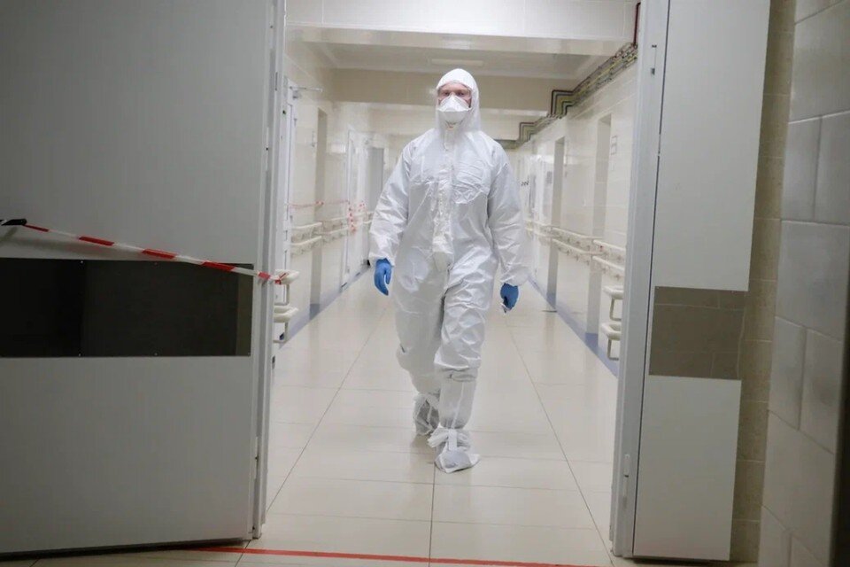     Пострадавшим от ковида медикам из Петербурга выплатили почти 3,4 млрд рублей за время пандемии. Артем КИЛЬКИН (архив)