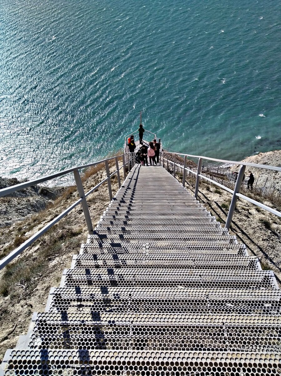 Анапа ступеньки к морю. 800 Ступеней в Анапе Супсех. Супсех лестница 800 ступеней. Су-Псех Краснодарский край 800 ступеней. Посёлок Супсех Анапа 800 ступенек.