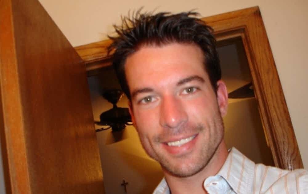 Брайан Шаффер.   http://www.planetanovosti.com.