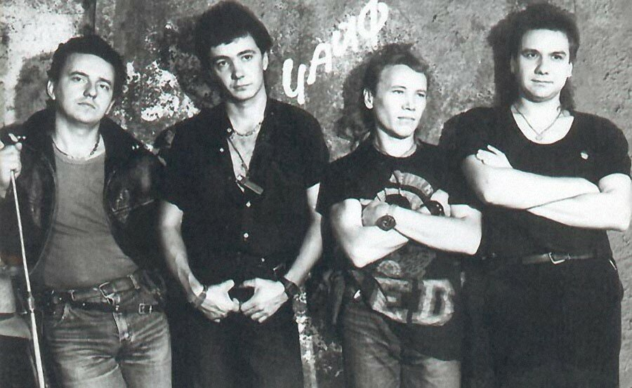 Музыканты екатеринбургской группы "Чайф"  в начале своей творческой жизни.