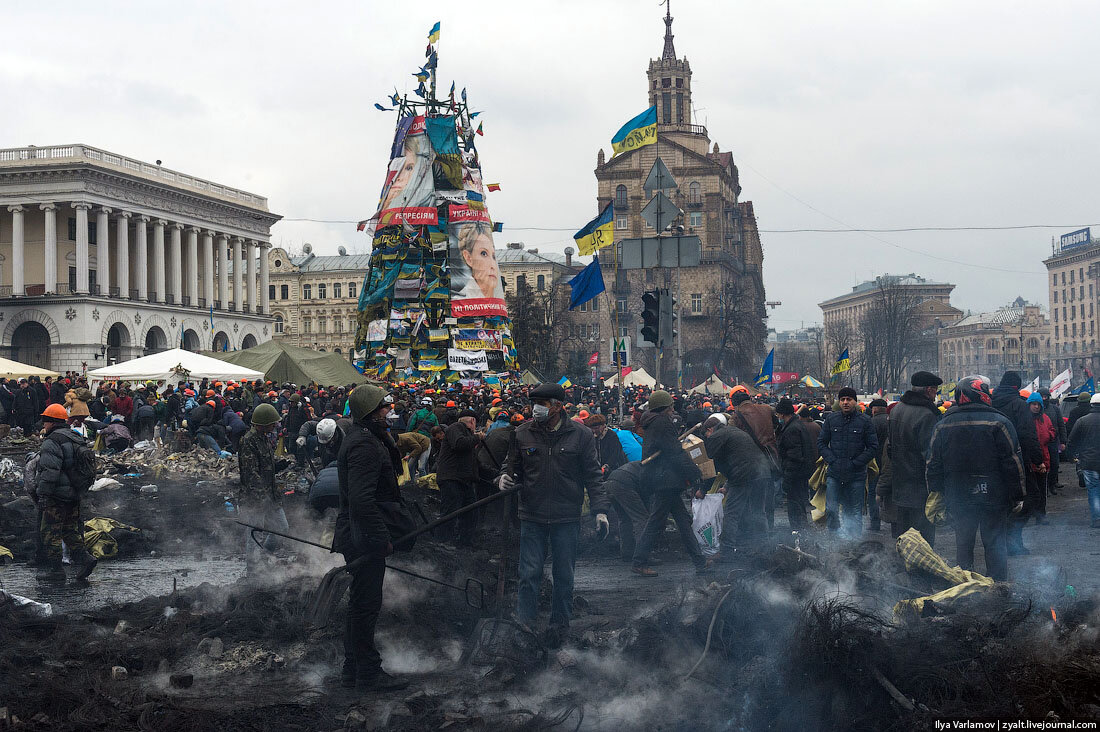 Госпереворот. Евромайдан на Украине в 2014. Киев площадь независимости Евромайдан. Киев 2014. Майдан независимости 2014.