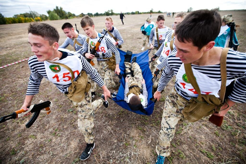 Картинка военно патриотическая игра зарница