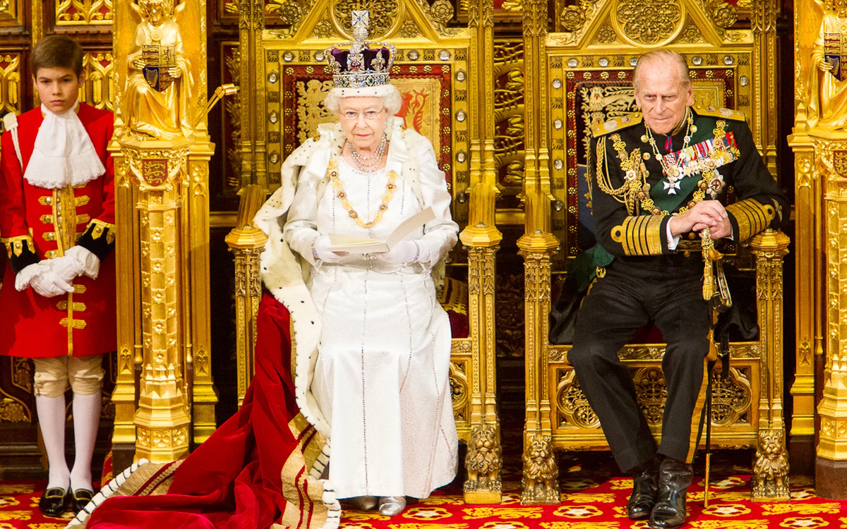 Корона Великобритания монархия. The State Opening of Parliament Великобритании. Великобритания Монарх Король. Парламентарная монархия Великобритания.