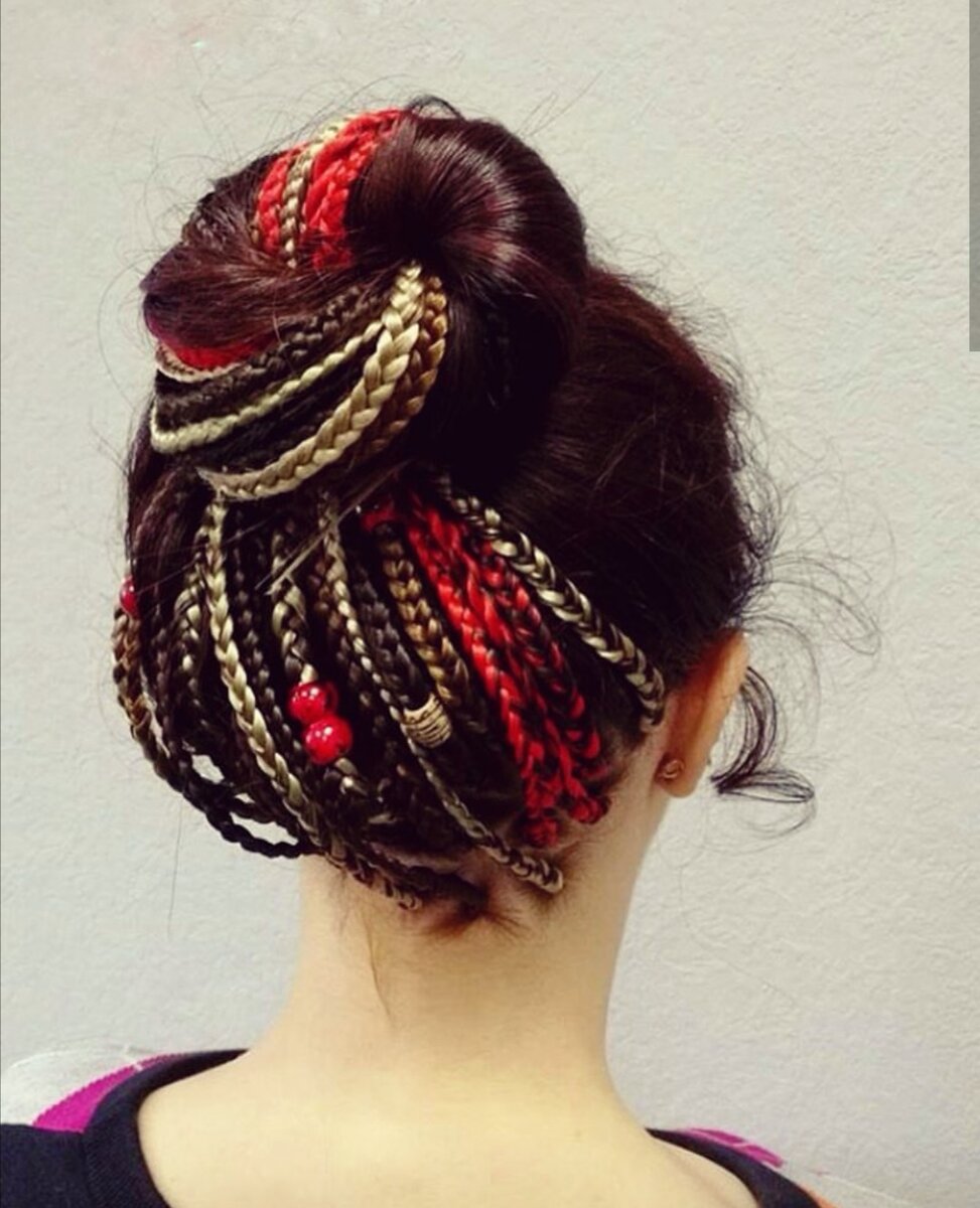 афрокосы на затылке