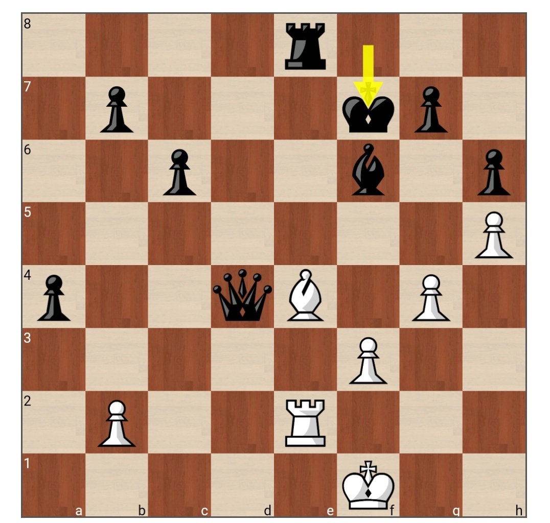 Король рубит принесённого в жертву ради мата ферзя