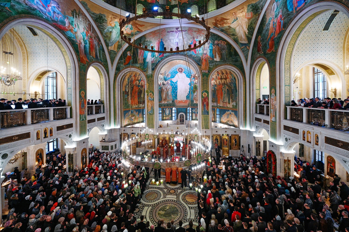 Church на русском. Храм новомучеников Москва Сретенский монастырь. Храм Воскресения Христова Сретенский монастырь. Храм новомучеников и исповедников церкви русской на Лубянке.