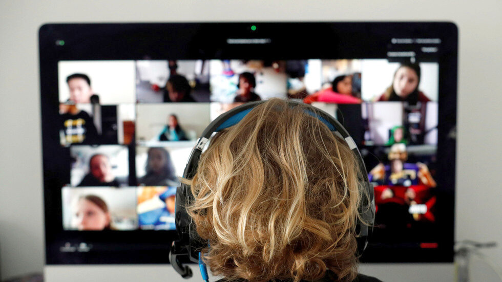 Последний звонок онлайн. Источник: ru.feedline.net