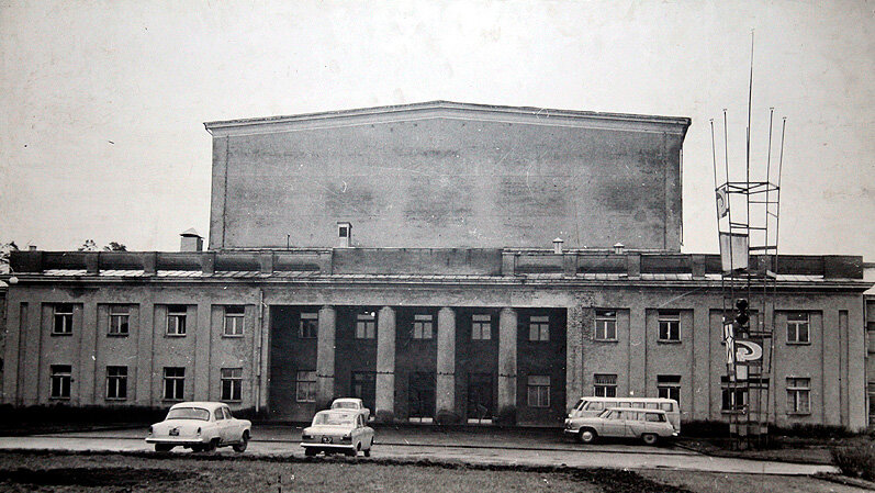 Рижская киностудия в СССР. Правда, уже проданная.