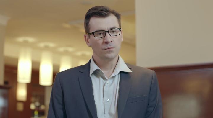 Евгений Миллер в роли Игоря