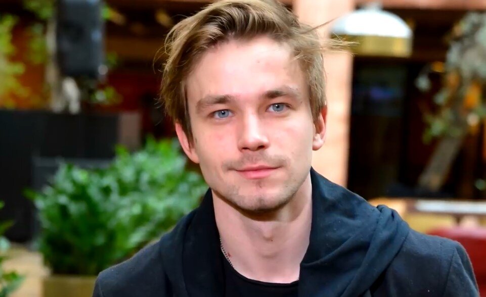 Александр Петров