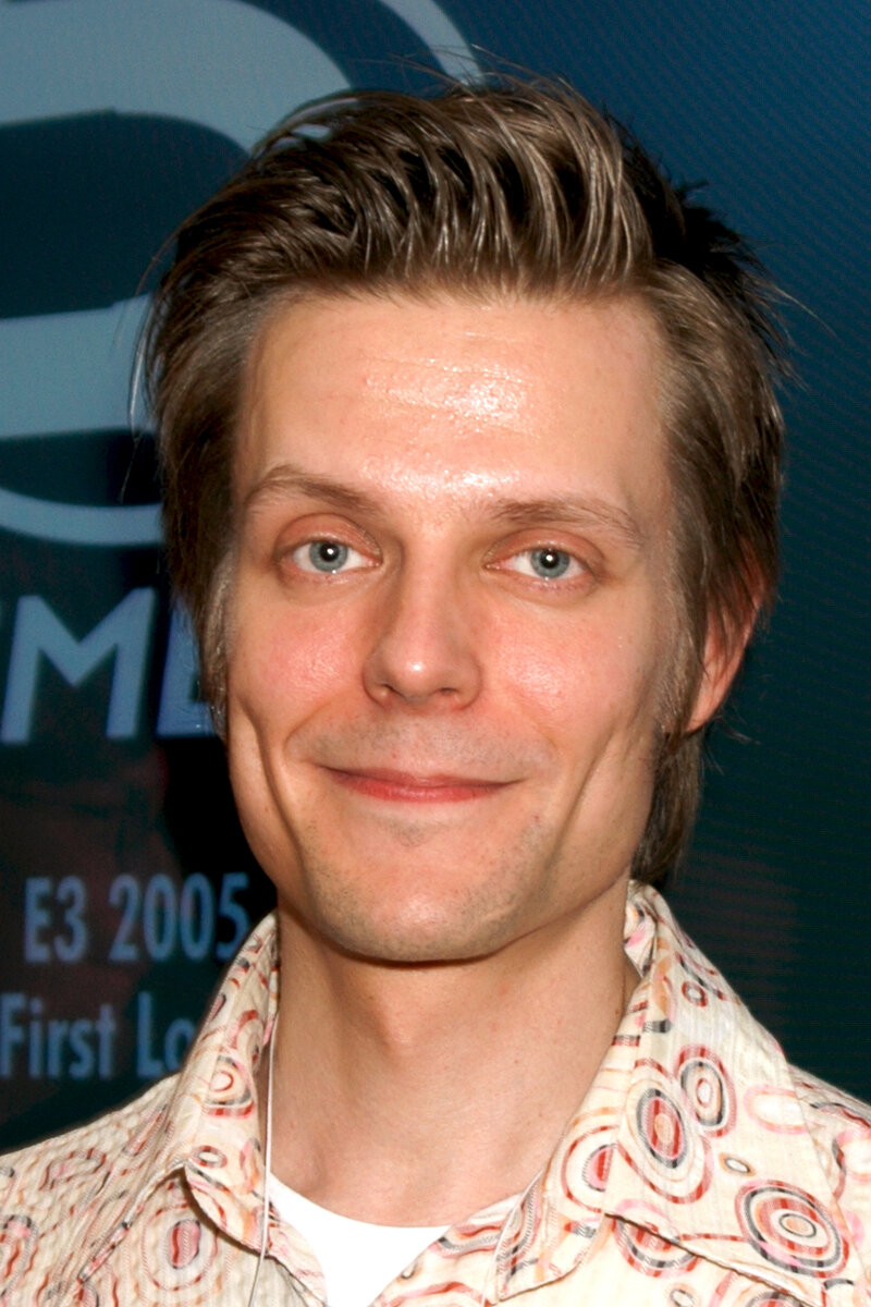 Финский писатель, Сэм Лэйк, известен как сценарист видеоигры Max Payne