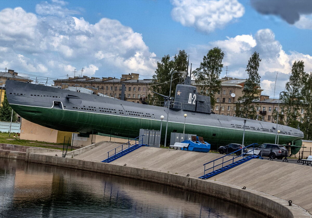 Питер музей подводная лодка. Подводная лодка д-2 Народоволец в Санкт-Петербурге. Подводная лодка д2 Народоволец музей. Подводная лодка д2 Народоволец музей Санкт-Петербург. Подводная лодка Питер музей.