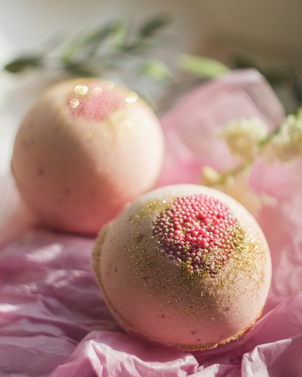 Бомбочки с жемчугом для ванны и мерцающими частицами