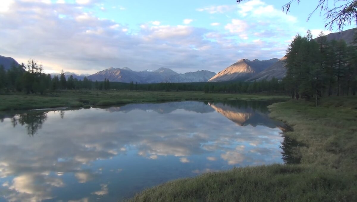 Кадр из фильма Марины Галкиной о путешествии по хребту Сунтар-Хаята (Часть 3. Взойду ли на Берилл?)