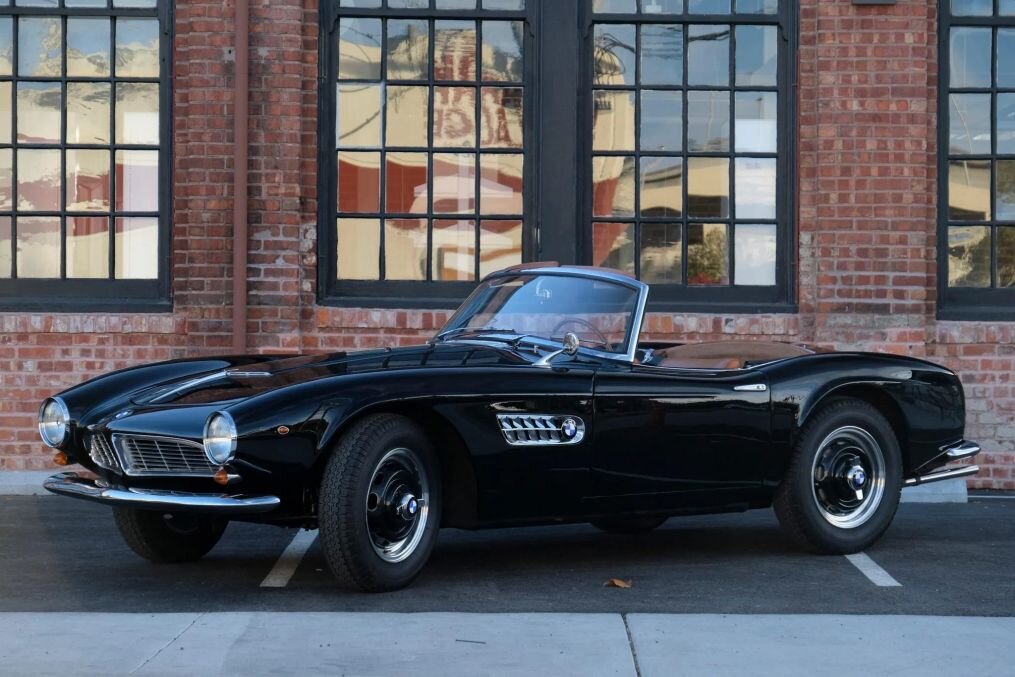 фото - bringatrailer