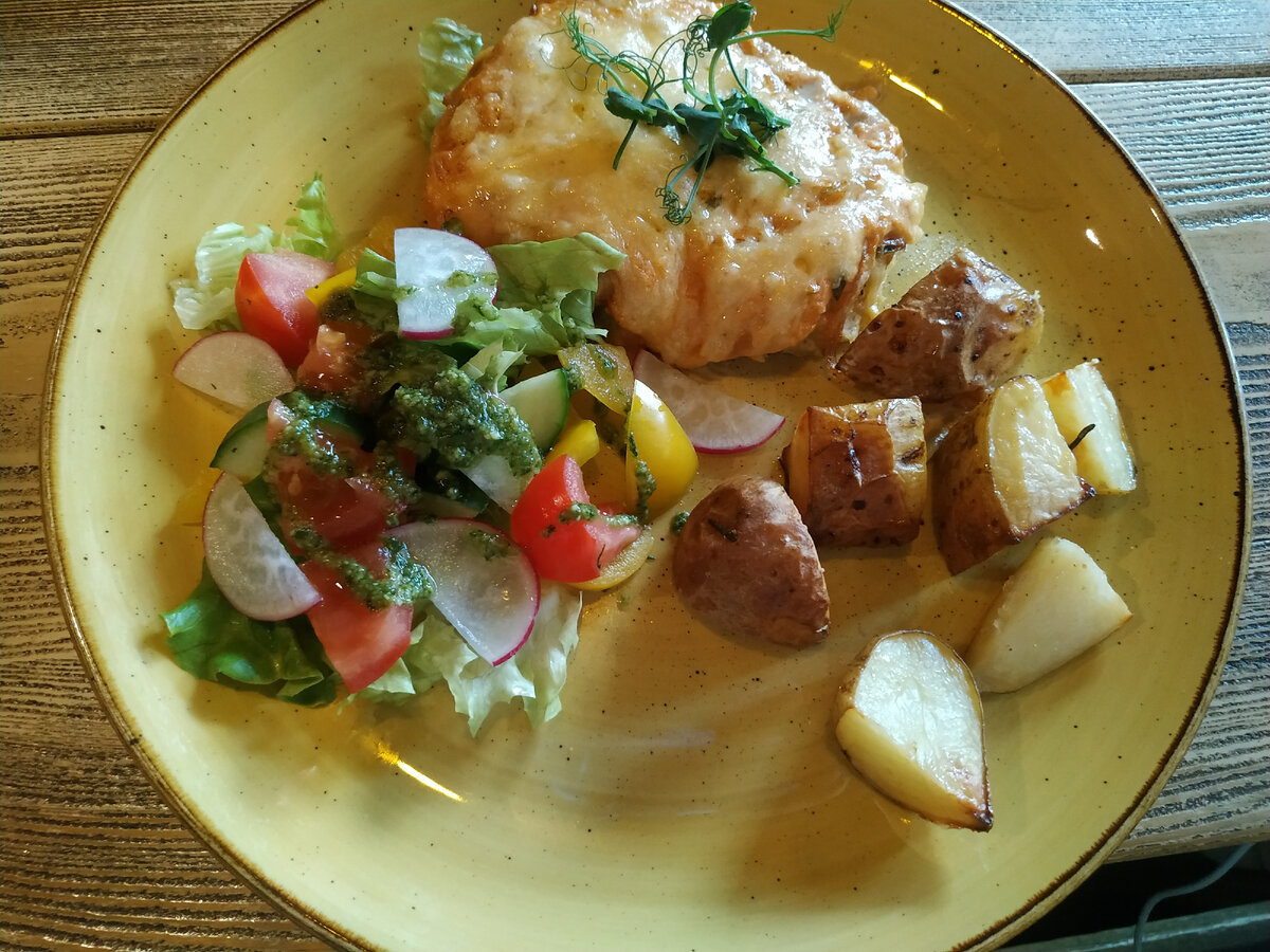 Среднее блюдо в Калининграде выглядит так