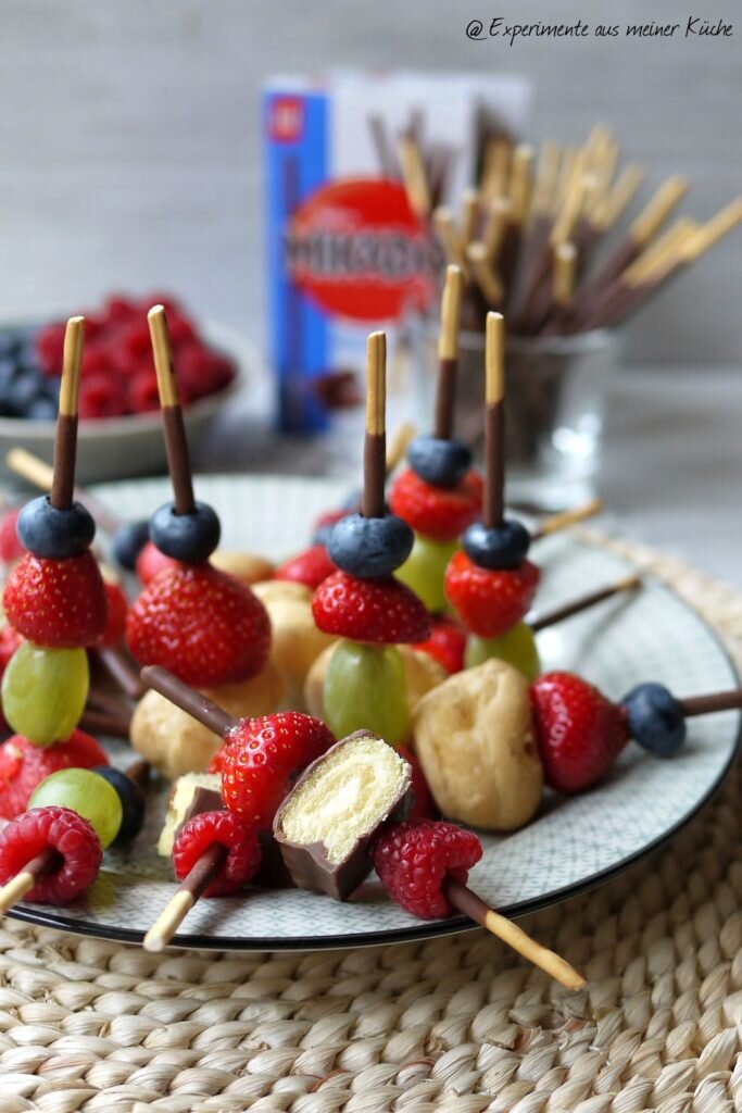 Чем удивить названных гостей? Предлагаю простой в приготовлении  десерт для взрослых и детей!