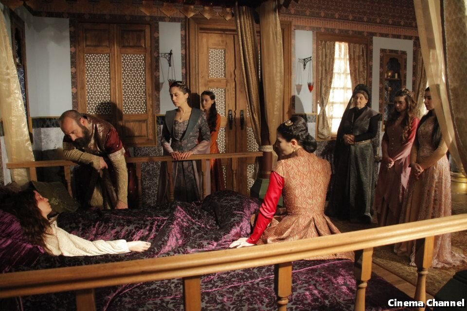 съемочная группа сериала великолепный век. фалака великолепный век. закадровые съемки великолепный век. съемки великолепного века в топкапы. хюррем за кадром.