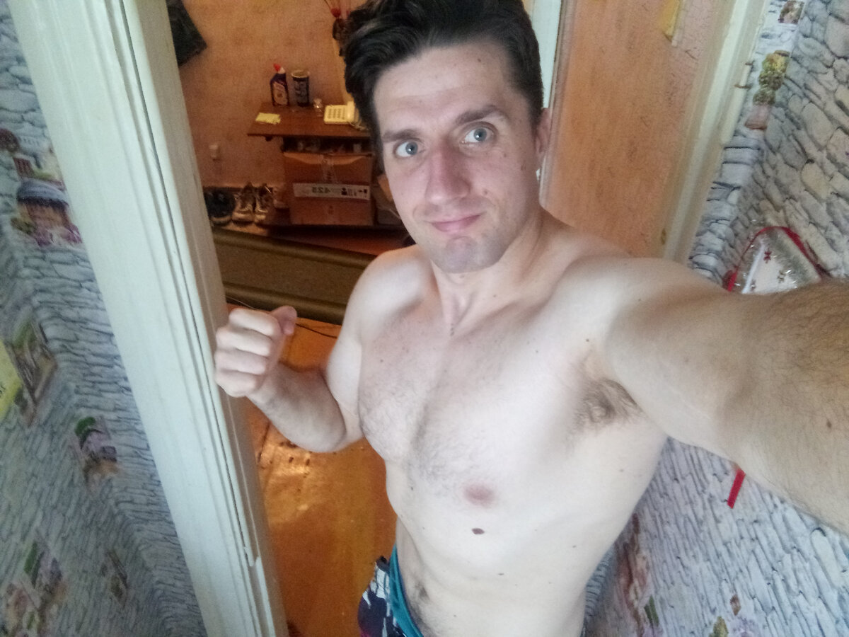 Вроде набираю на творожке, а нет, я ж его уже год не ем)