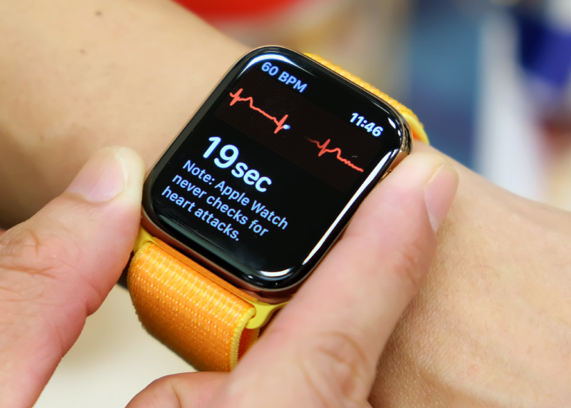 Kak vo. Apple watch 2021. Apple watch 7 датчики. Эппл вотч 6 датчик. Уровень кислорода на Apple watch 6