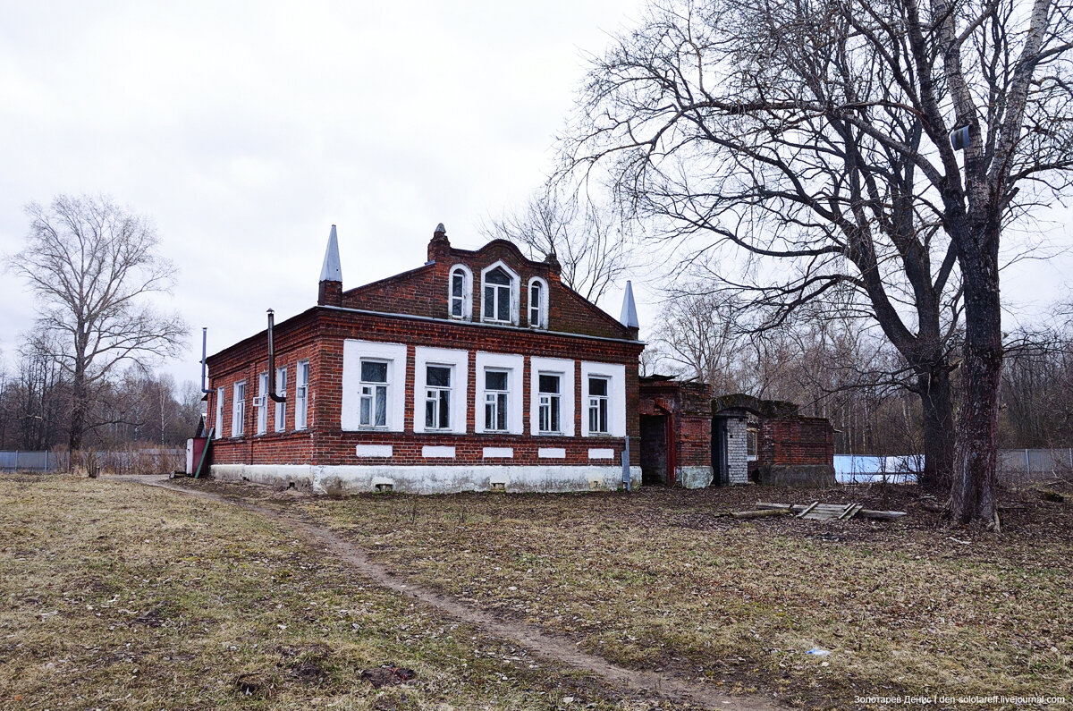 Дом Рождественских. Фото:  https://img-fotki.yandex.ru/get/3113/136837563.44/0_1386f1_7a766932_orig