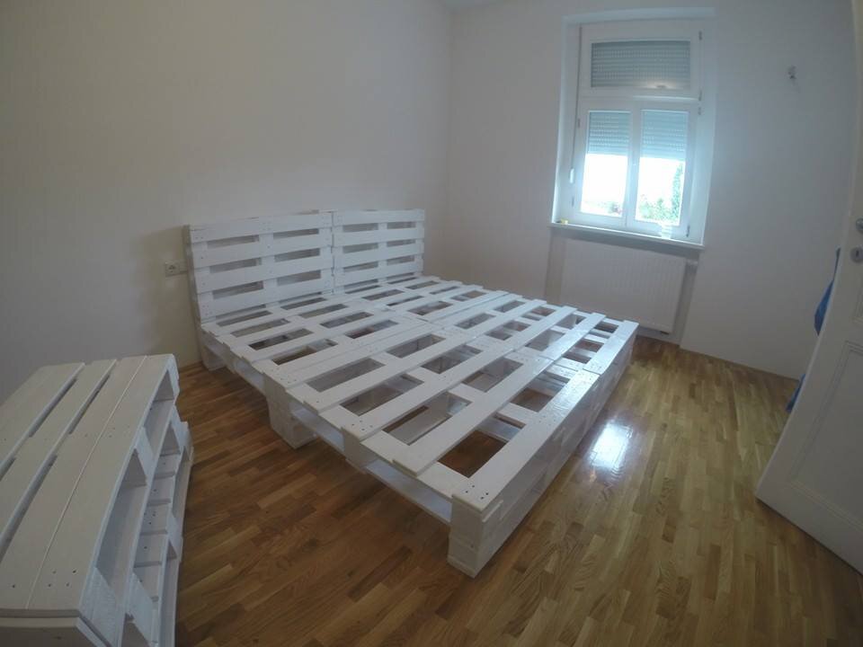 Кровать в нише в однокомнатной квартире