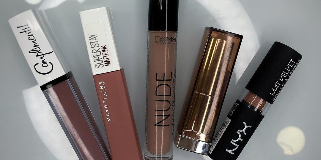 ТОП 5 БЮДЖЕТНЫХ МАТОВЫХ ПОМАД 💄