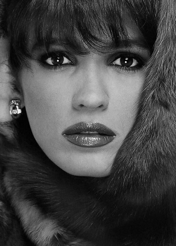 Джиа Каранджи. Фото взято из открытых источников.