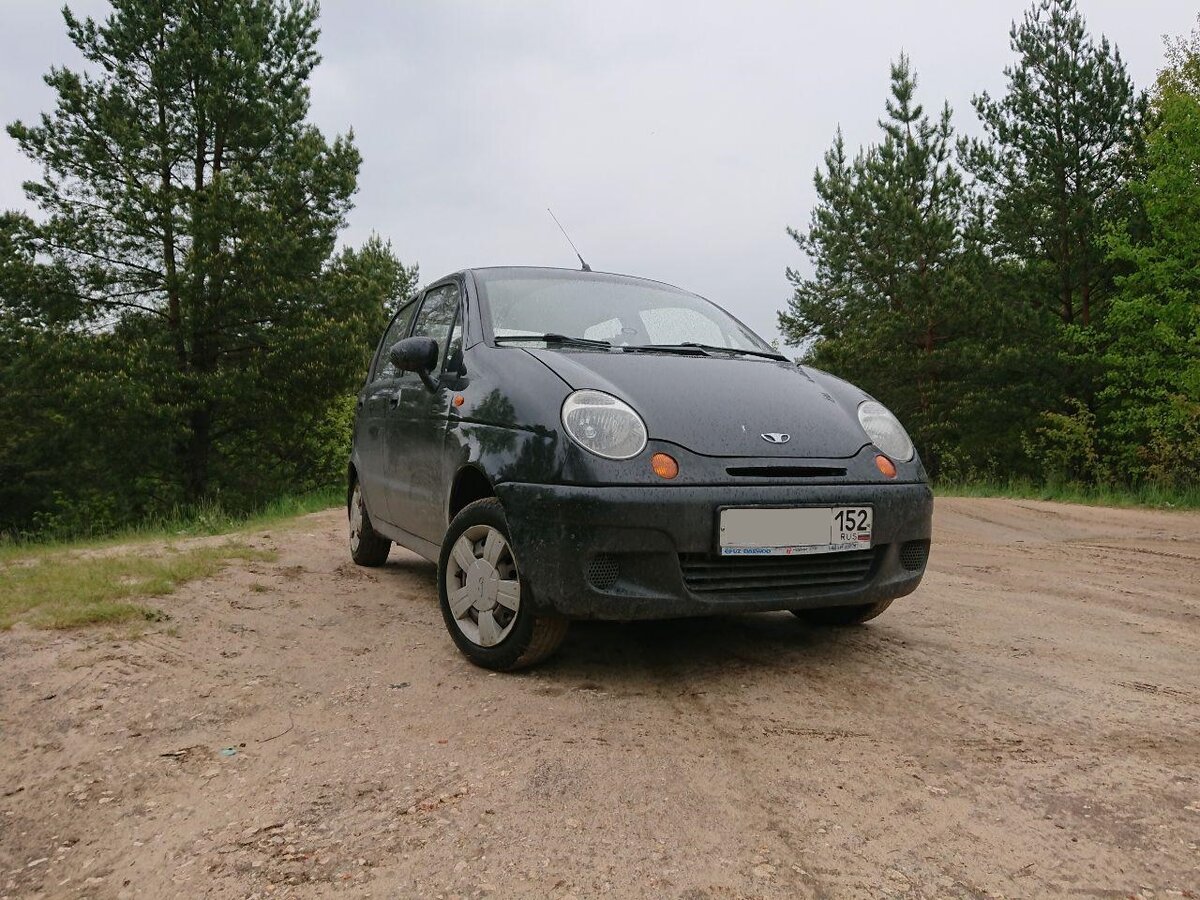 Чего там он израсходует своим 800-кубовым моторчиком?