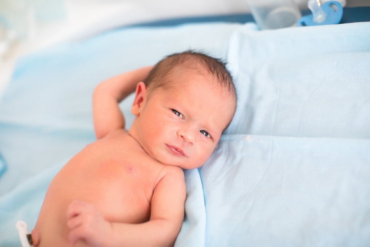 Малышу 3 суток - первая съемка в палате роддома