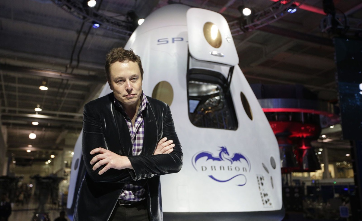 Американская компания SpaceX Илона Маска заимствовала у России концепцию раздельной доставки людей и грузов на околоземную орбиту.