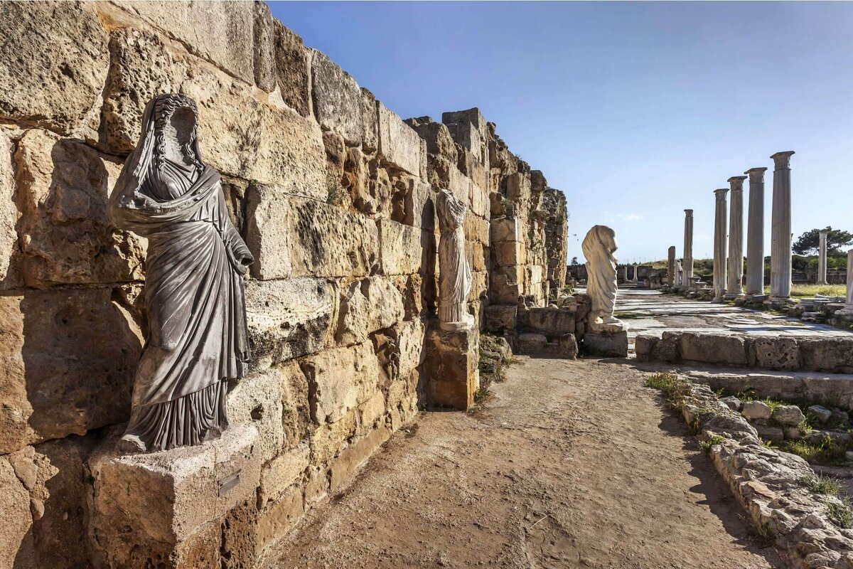 Даже в руинах Саламис великолепен. Фото: cyprusparadise.com