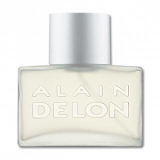 www.alaindelon.com