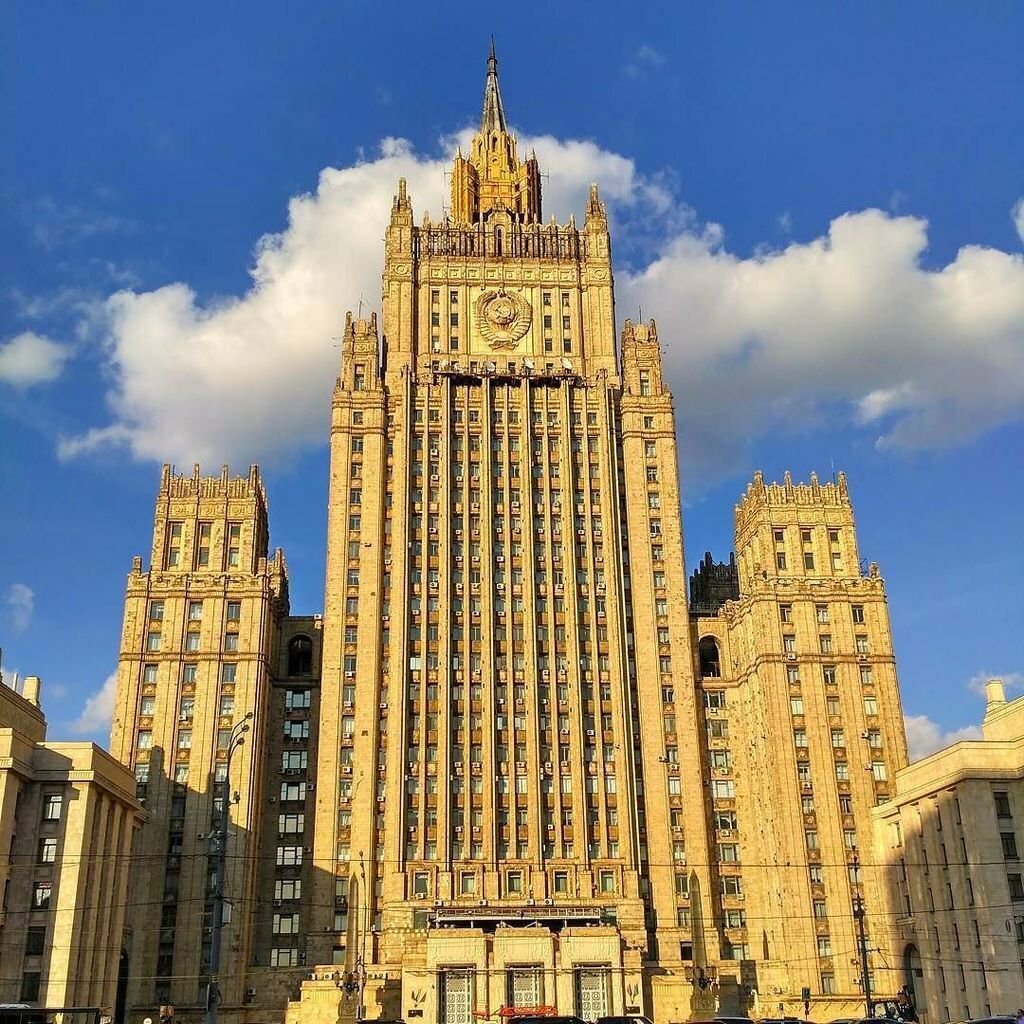 высотки москвы на карте москвы