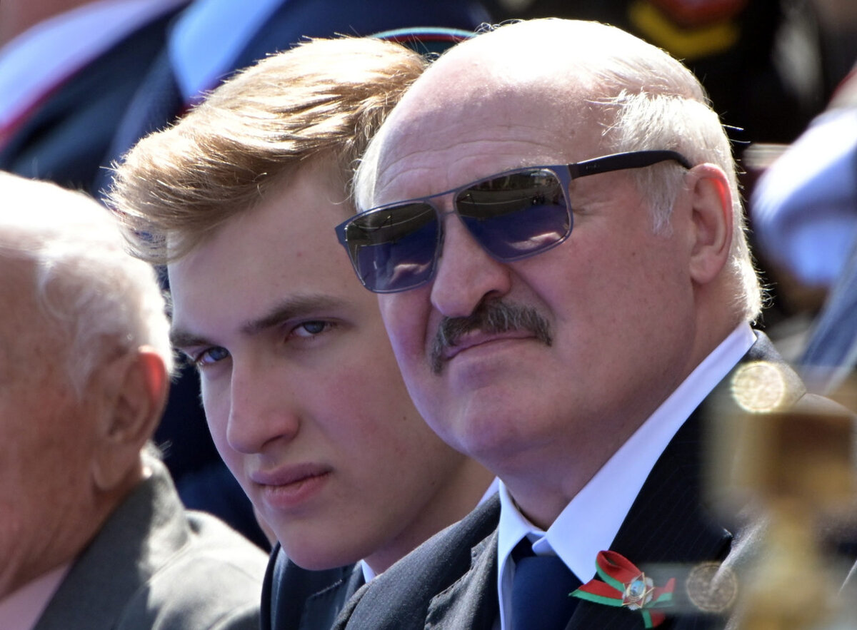 ПРЕЗИДЕНТ БЕЛОРУССИИ АЛЕКСАНДР ЛУКАШЕНКО С СЫНОМ НИКОЛАЕМ В МОСКВЕ, ИЮНЬ 2020