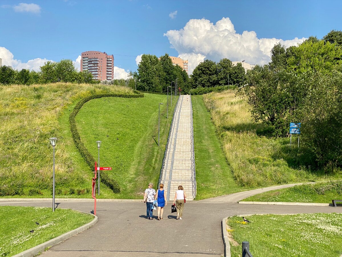 Парк олимпийской деревни фото