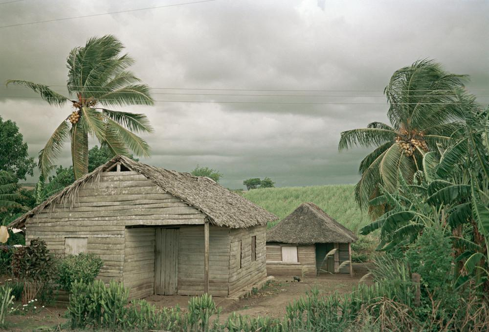 Кубинское домашнее. ТРИА Джован Куба. Куба 1990. Куба деревня. Жилища кубинцев.