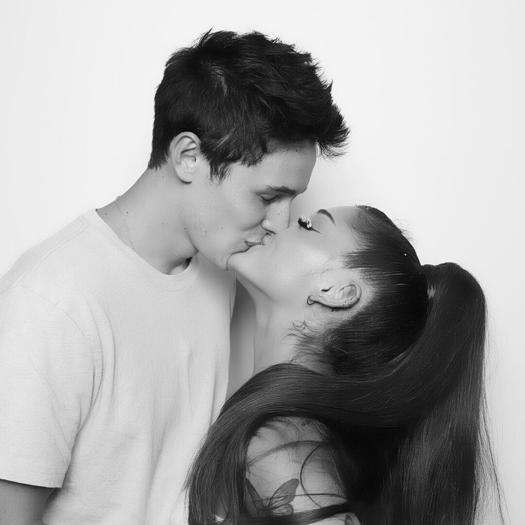 Фото: @arianagrande