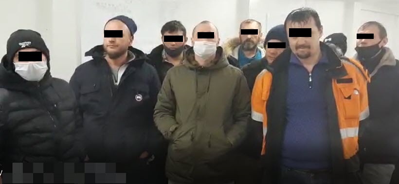 Те самые вахтовики из ноября 2020. Скорее всего, не последние в череде обманутых