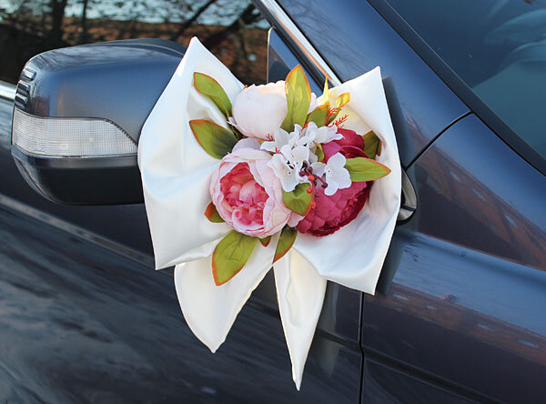 Украшение авто: живые цветы или искусственные? — Свадебный форум