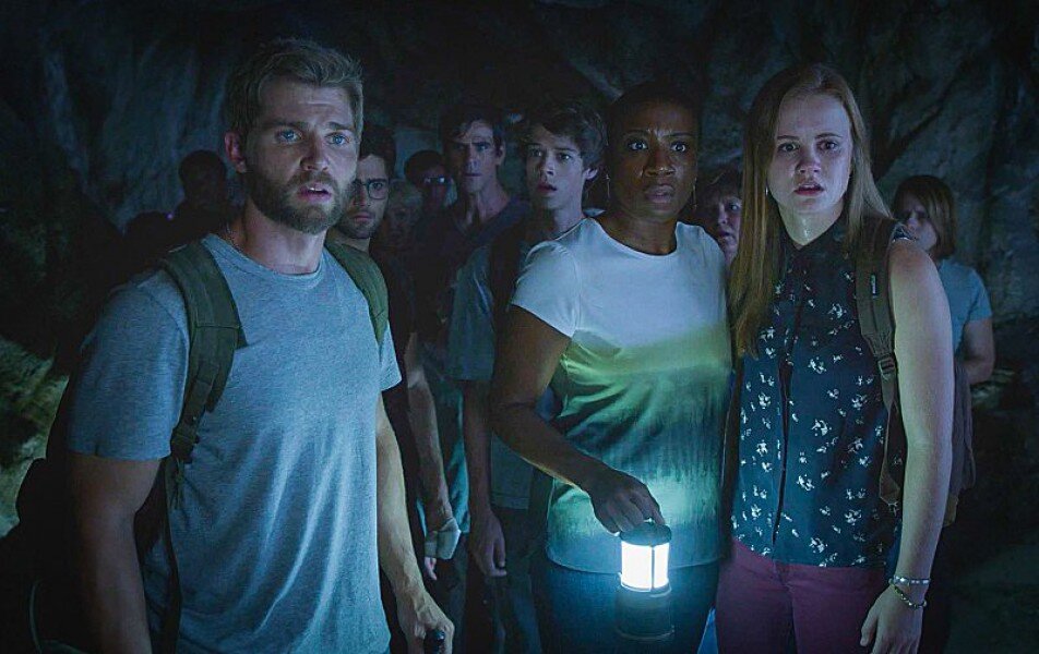 Кадр из сериала "Под куполом "