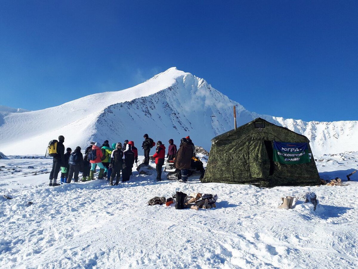 Так выглядит экспедиционная группа в Уральских горах